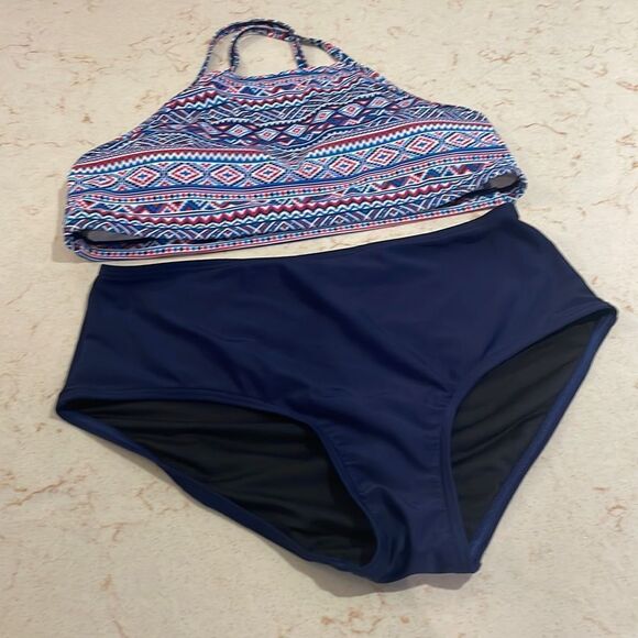 Halter bikini swimsuit SZ medium - Picture 1 of 7